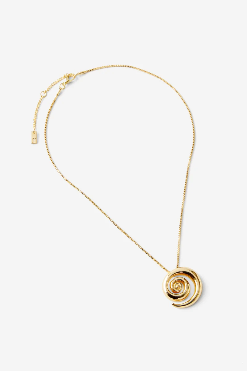 Rubi Pendant Necklace